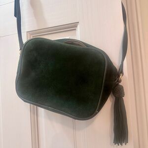 NWT $118 ANN TAYLOR Forest Green Leather Suede Crossbody Camera Bag